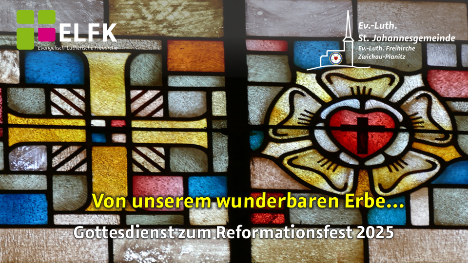 Glasfenster mit Kreuz und Lutherrose